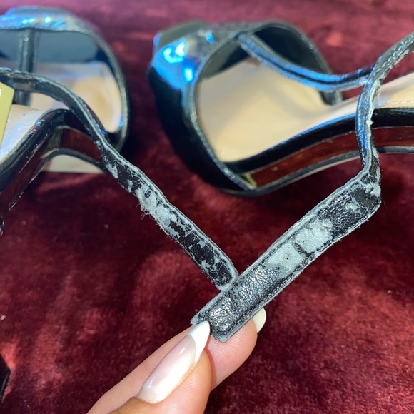 Vince Camuto Tezer T-Strap Heels (US 10) - Picture 8 of 9